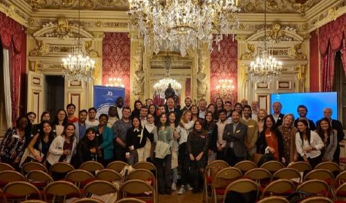 Soir��e de Bin?mes de l'Association des Jeunes Ambassadeurs d��Auvergne-Rh?ne-Alpes, dans un salon de l'h?tel de Ville de Lyon